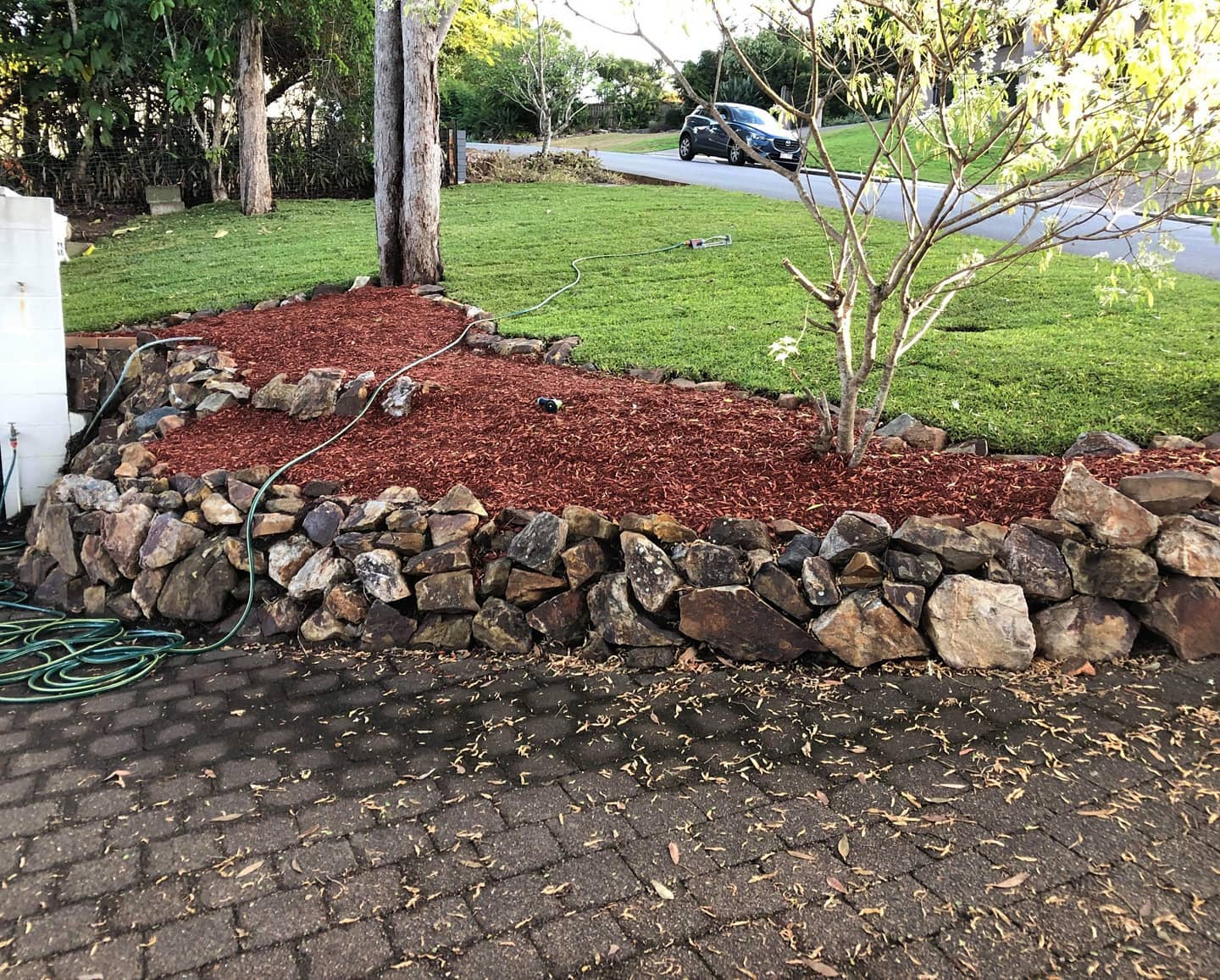 Next, Rogers Little Loaders laid down a new turf, instantly transforming the barren ground into a lush, green carpet. The vibrant turf provided a stark contrast to the previous state of the yard, creating an inviting and well-maintained appearance.