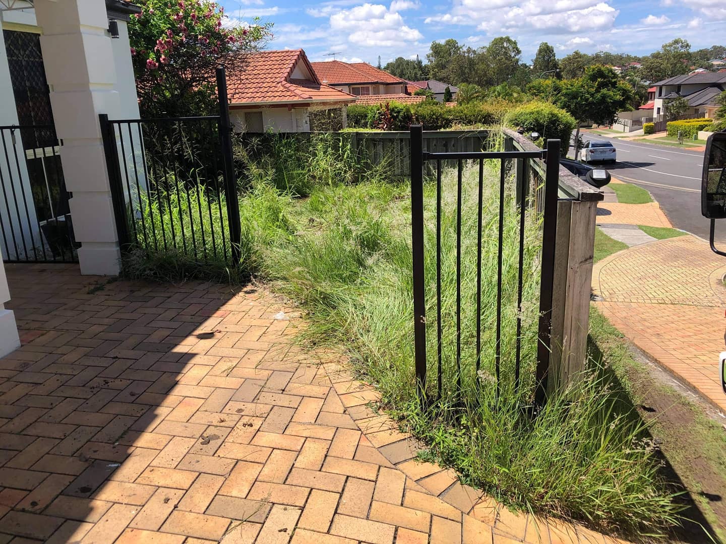 For Brisbane residents seeking a reliable and experienced landscaping company, Rogers Little Loaders stands out as the perfect solution. Their commitment to quality and customer satisfaction is evident in every project they undertake.