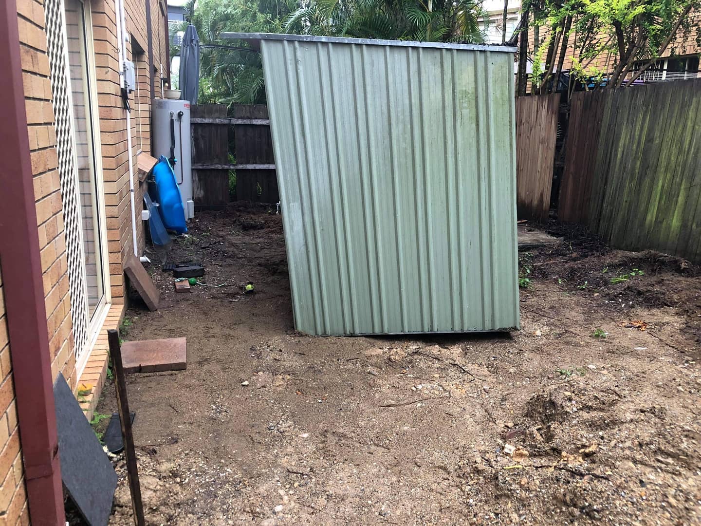 Courtyard paving and boundary fencing in East Brisbane - Rogers Little ...